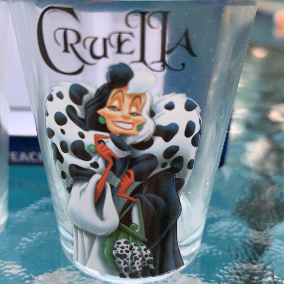 New Disney Glassware Set - Picture 7 of 11